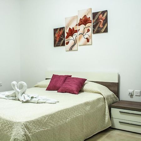 2 Bedroom Apartment Close To City Centre Tas-Sienja 외부 사진